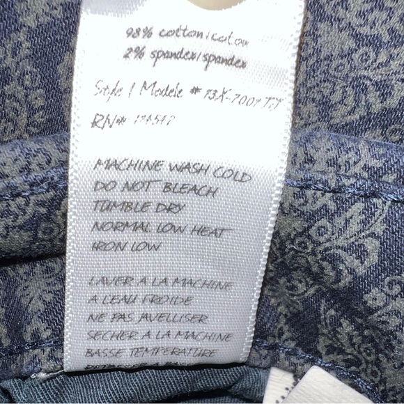 BLANK NYC - unique - cute patterned blue jeans - size 29 - Picture 8 of 9